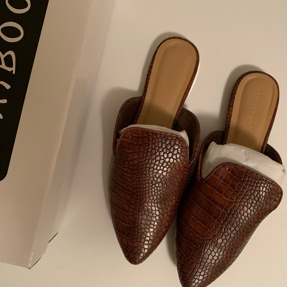 Crocodile mules
